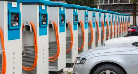 充電未來 汽車充電設(shè)備與車充安充電樁的研發(fā)進(jìn)展與前景